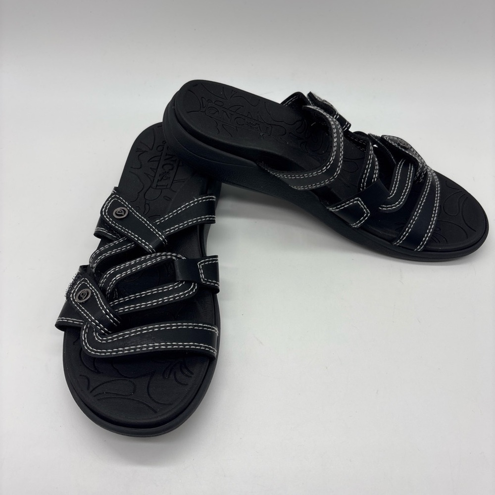 Oncai women's flip flops comfortable summer beach Sandals, Black, Size 6